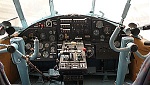 300px-antonov-2_cockpit.jpg