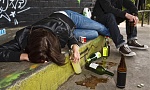 teenagers-drinking-alcoho-006.jpg